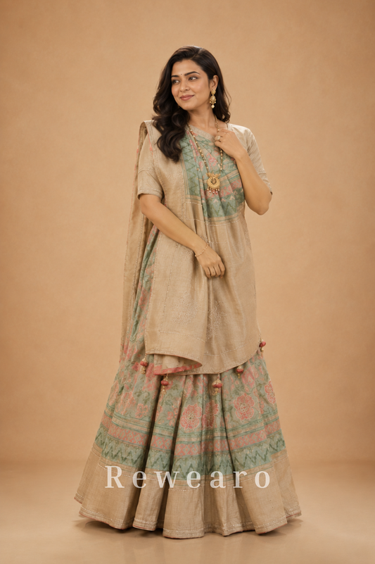 Mrinalika Vasundhara Kalidar Set with Heritage Floral Woven Panels